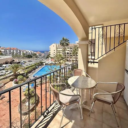 Pool And Sea View In Castle Harbour C010 Лос Кристианос